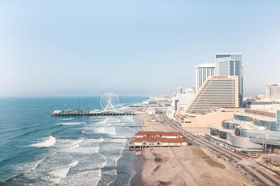 Cozysuites Two Modern Condos On The Boardwalk Atlantic City Exterior photo